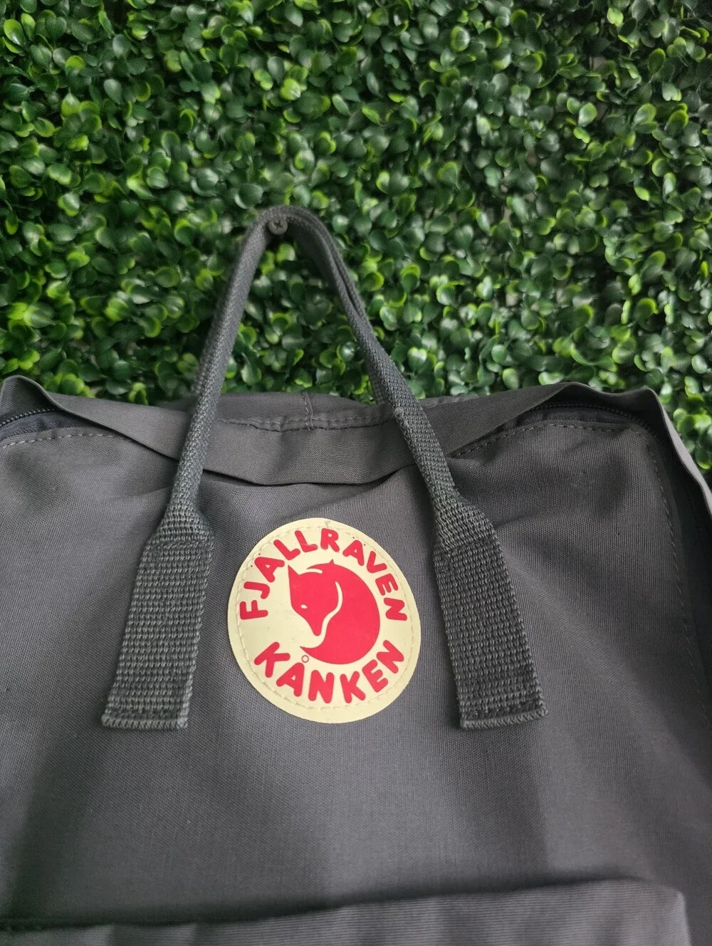 Fjallraven Kånken Backpack in Charcoal with Red Logo